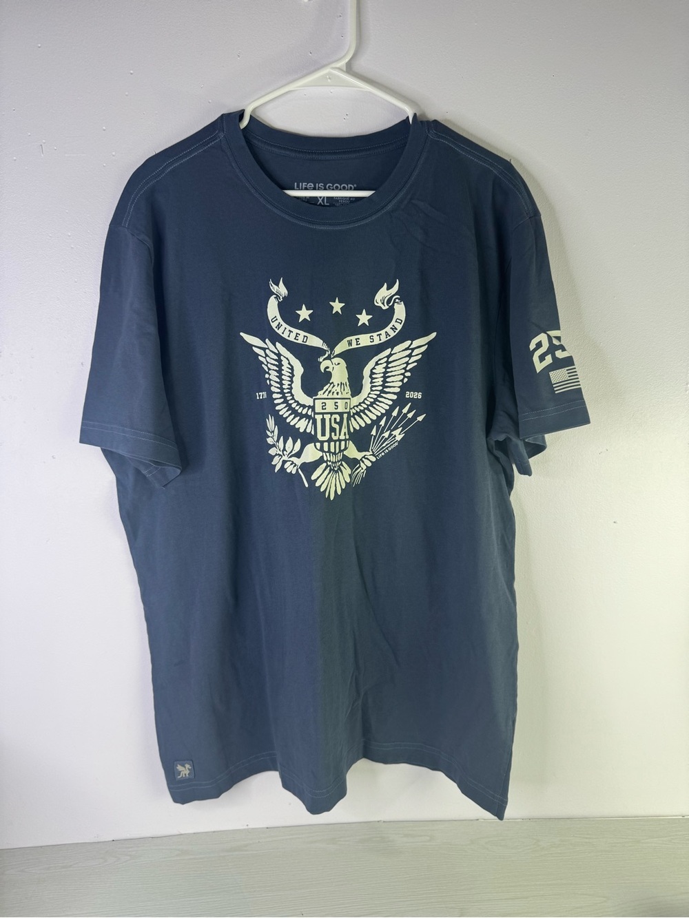 Life is Good Mens XL navy blue short-sleeve graphic t-shirt America eagle emblem